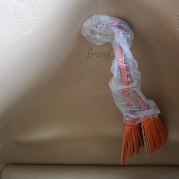 Neiman Marcus Orange Shoulder Bag - Picture 11 of 15